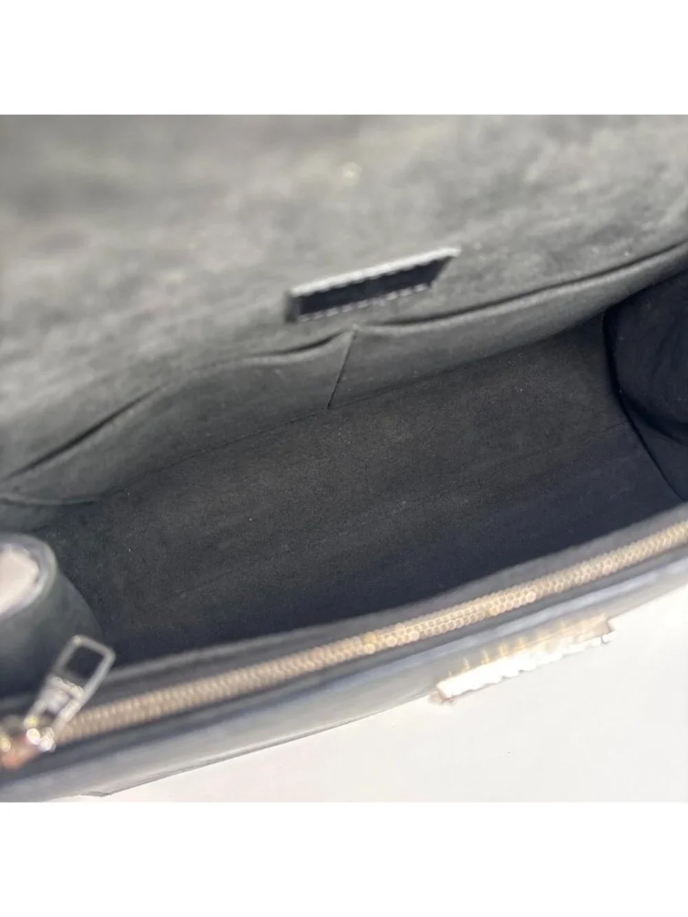 Louis Vuitton Epi Cluny MM Black Handbag